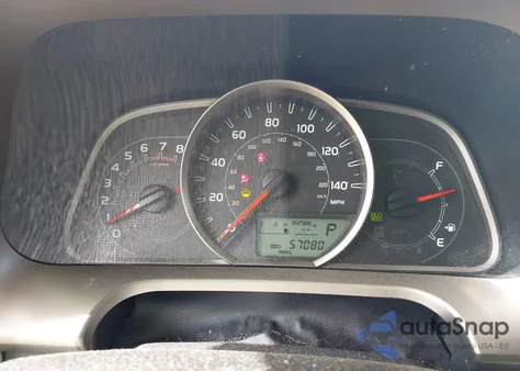 2015 Toyota Rav4 Le z USA, uszkodzony, nr VIN JTMZFREV7FJ053277